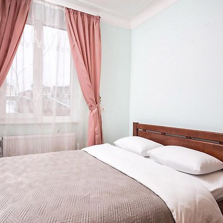 Ukrainian House Апартаменти На Площі Ринок Lviv Exteriör bild